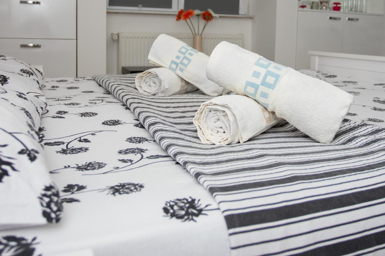 Imperial City Center - 1 Bedroom Apartment Bukarest Kültér fotó